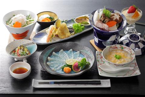 3日目昼食　壱岐七ふく神(とらふぐ)(一例)